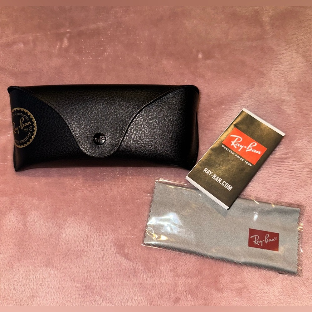 Ray-Ban glasses case